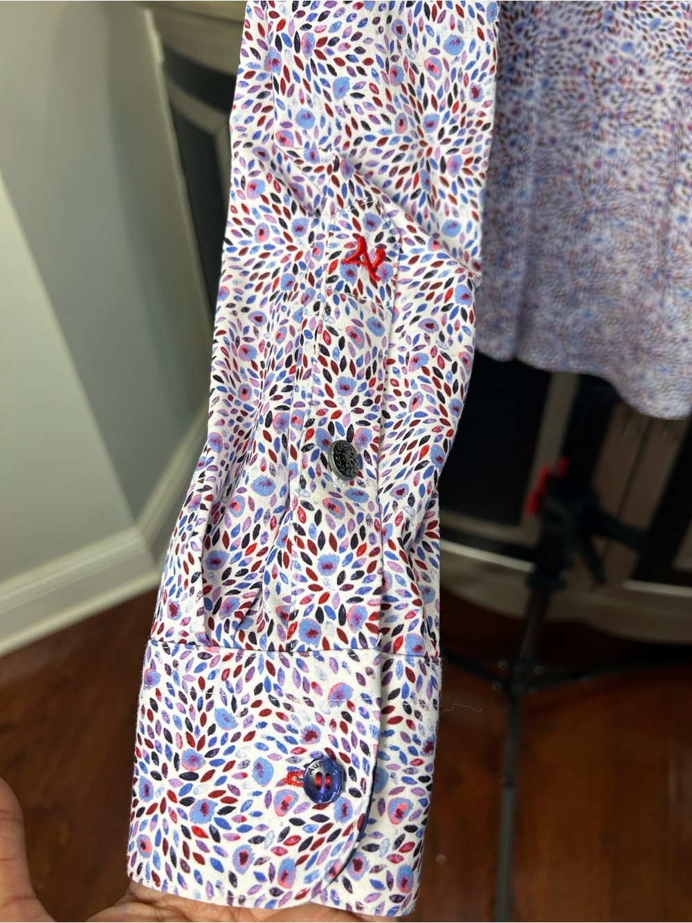 Au Noir Men's White Micro Floral Button-Down Shirt with Blue Accents - Picture 5 of 8